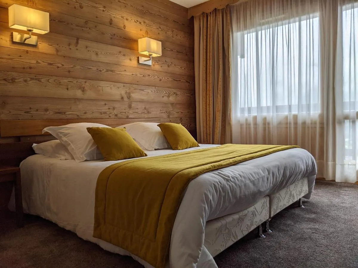 Hotel Les Arolles Meribel 3*,  France