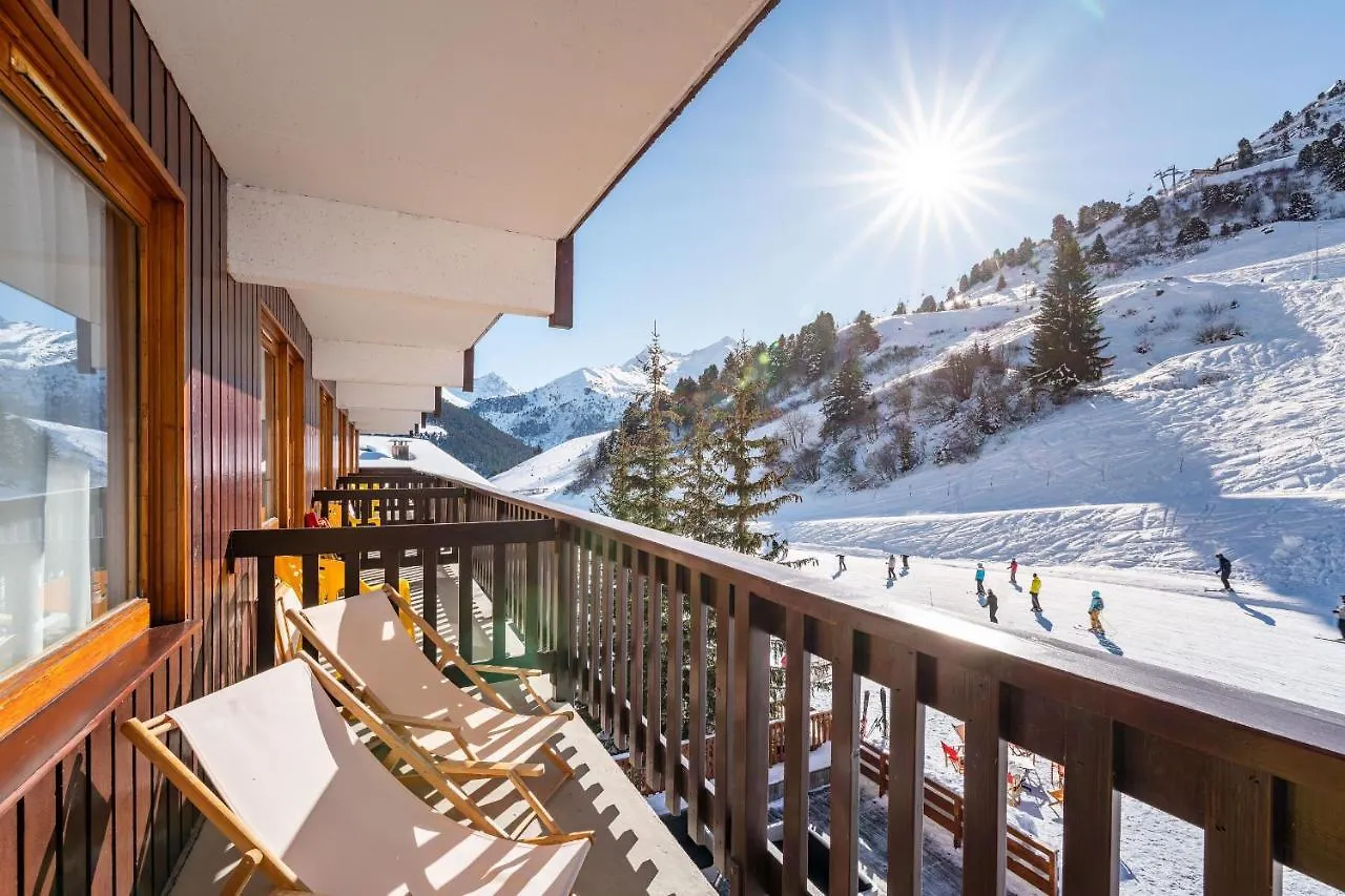 Hotel Les Arolles Meribel 3*,
