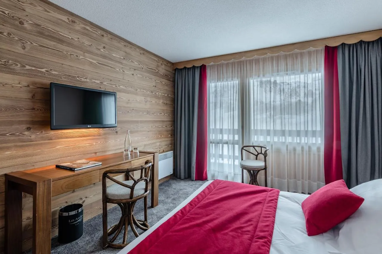 Hotel Les Arolles Meribel 3*,  France